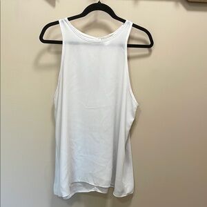 Lyss Loo White Backless Sleeveless Tank Top